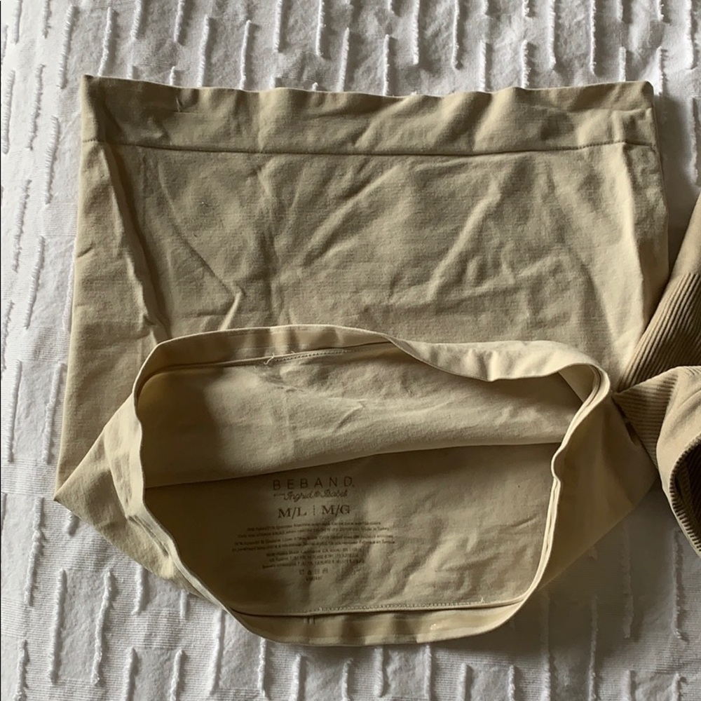 1 Maternity and 1 Postpartum band